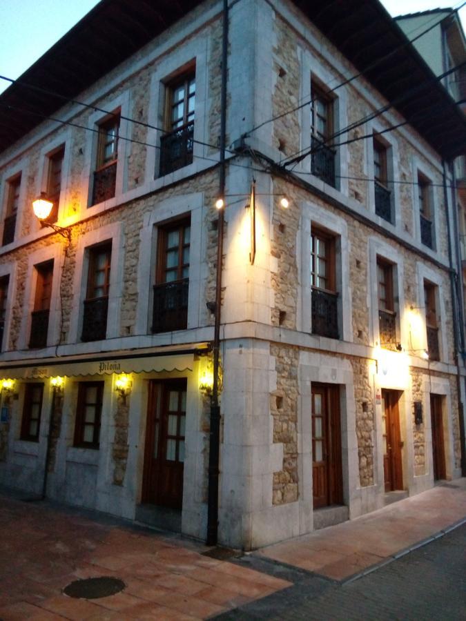 Hotel Pilones Infiesto Exterior foto
